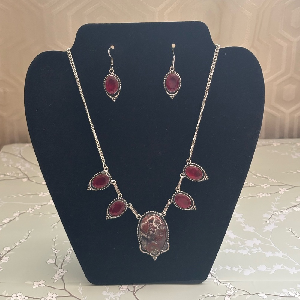 Crazy Lace Agate Simulated Ruby Necklace And Earr… - image 1